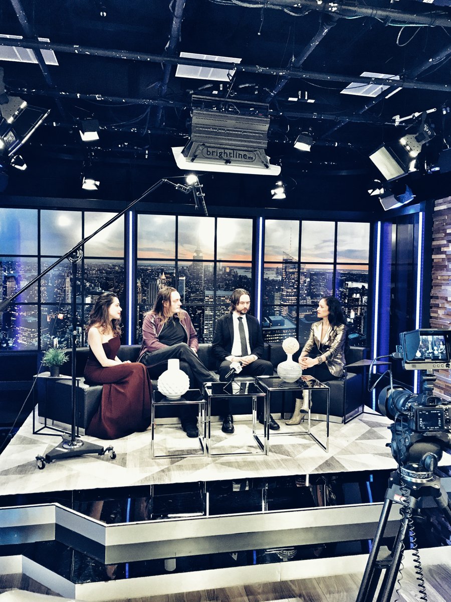 Cameras and lighting behind the scenes of a TFT TV panel